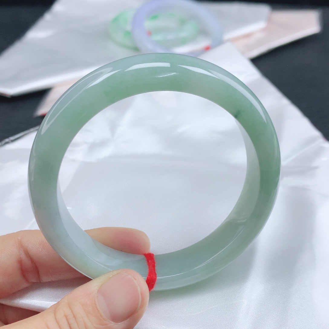 翡翠未镶嵌手镯58+天空蓝翡翠手镯