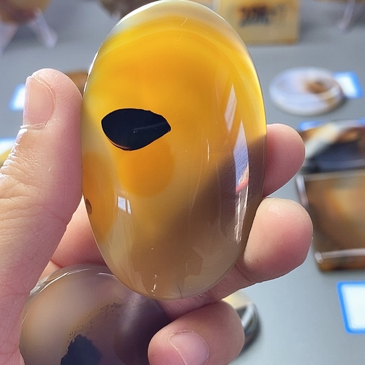 玛瑙/玉髓未镶嵌珠宝半成品