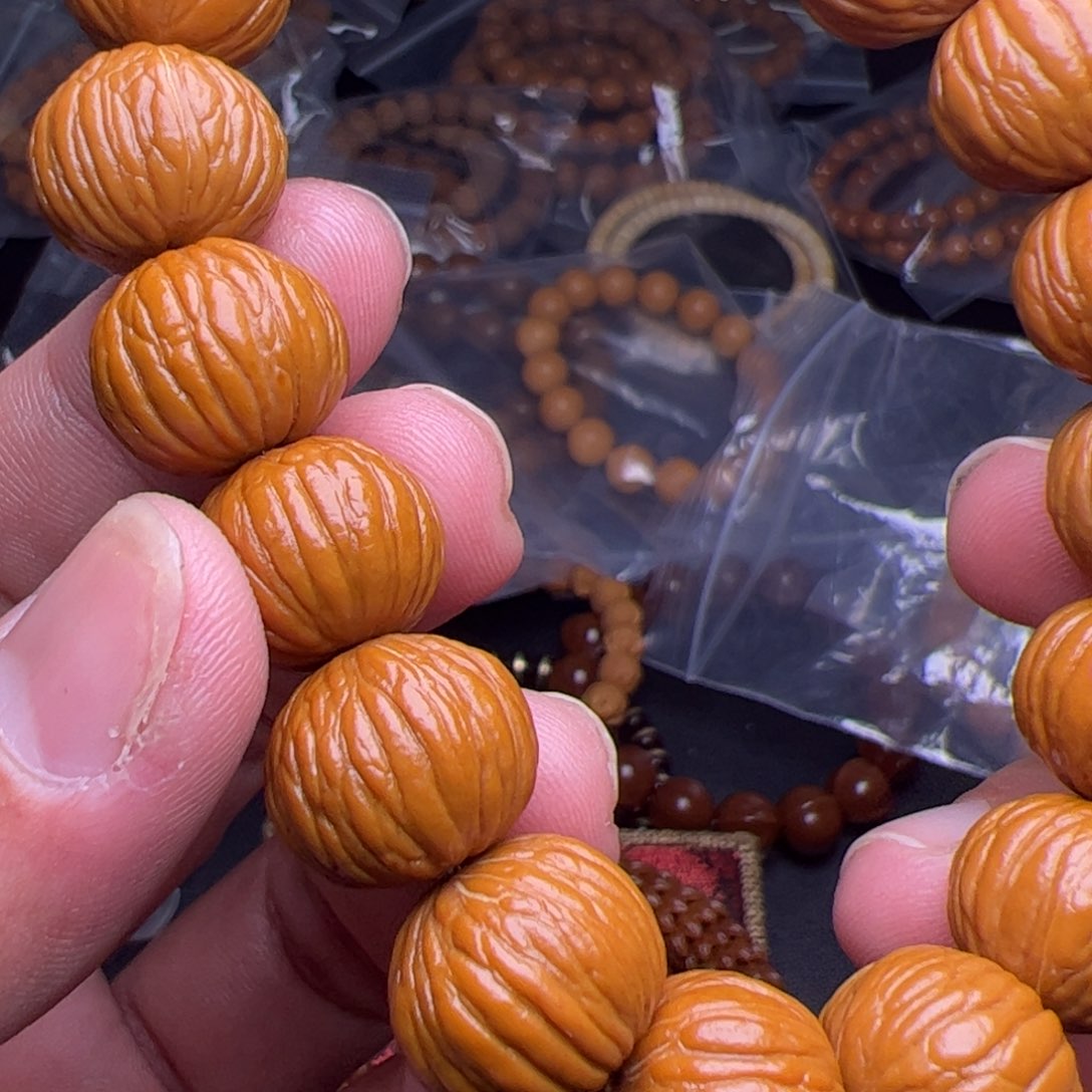 吊坠猴头核桃卡罗达