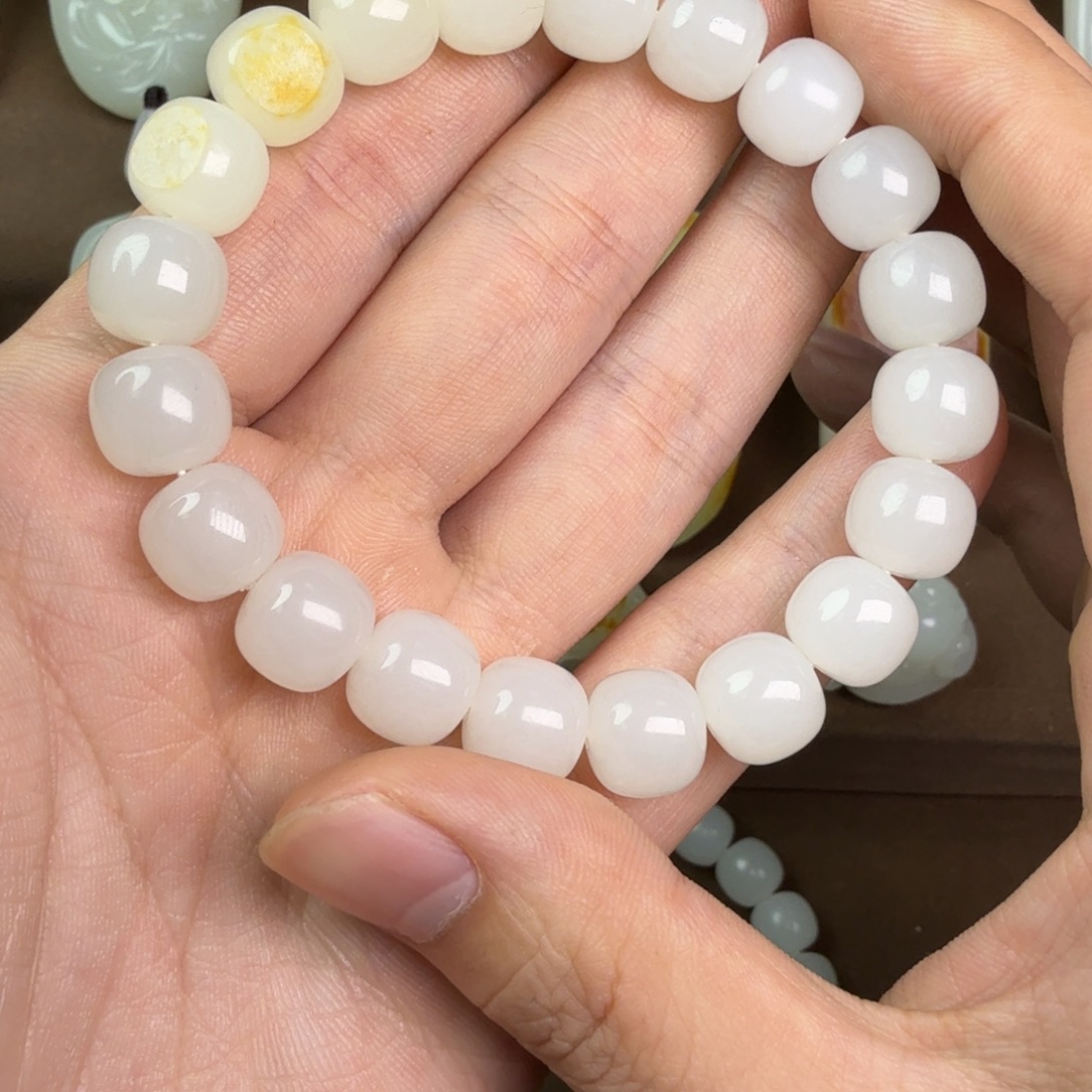 洁***和田玉未镶嵌挂件