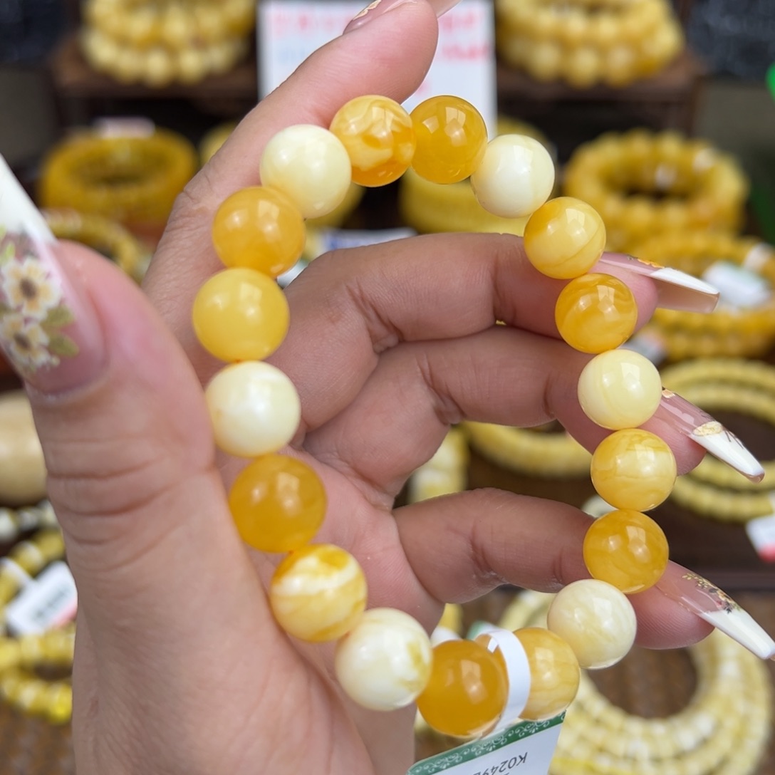 琥珀裸石未镶嵌kkjbbbbnnn