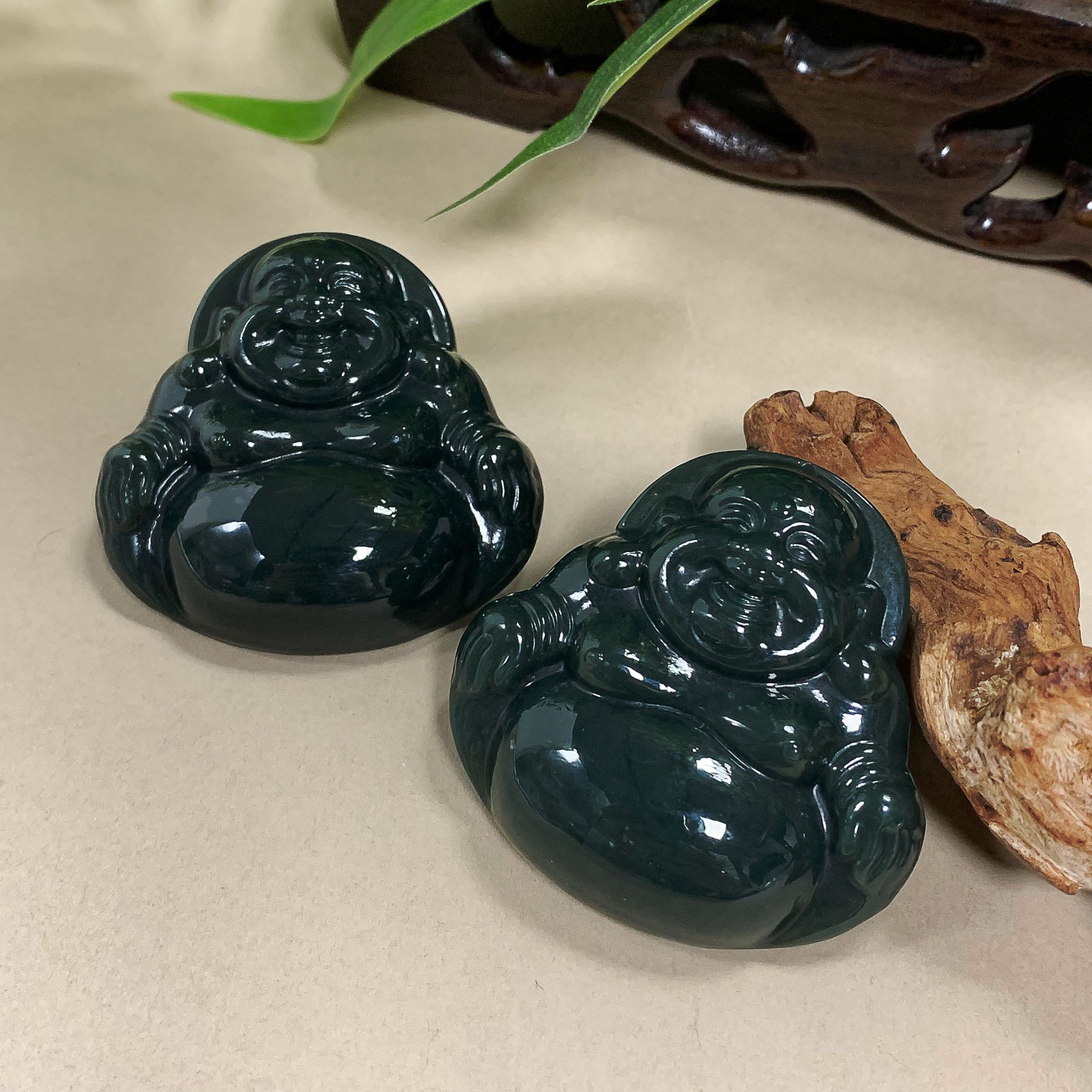 面面来财珠宝H4708-一系青玉和田玉佛公吊坠-配珠链-多样性发其一