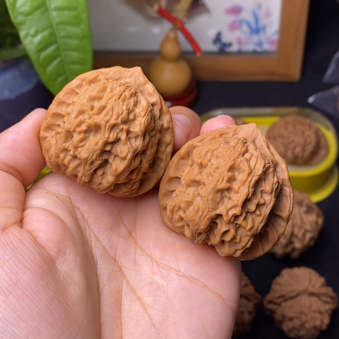 文玩核桃把件41梨木台