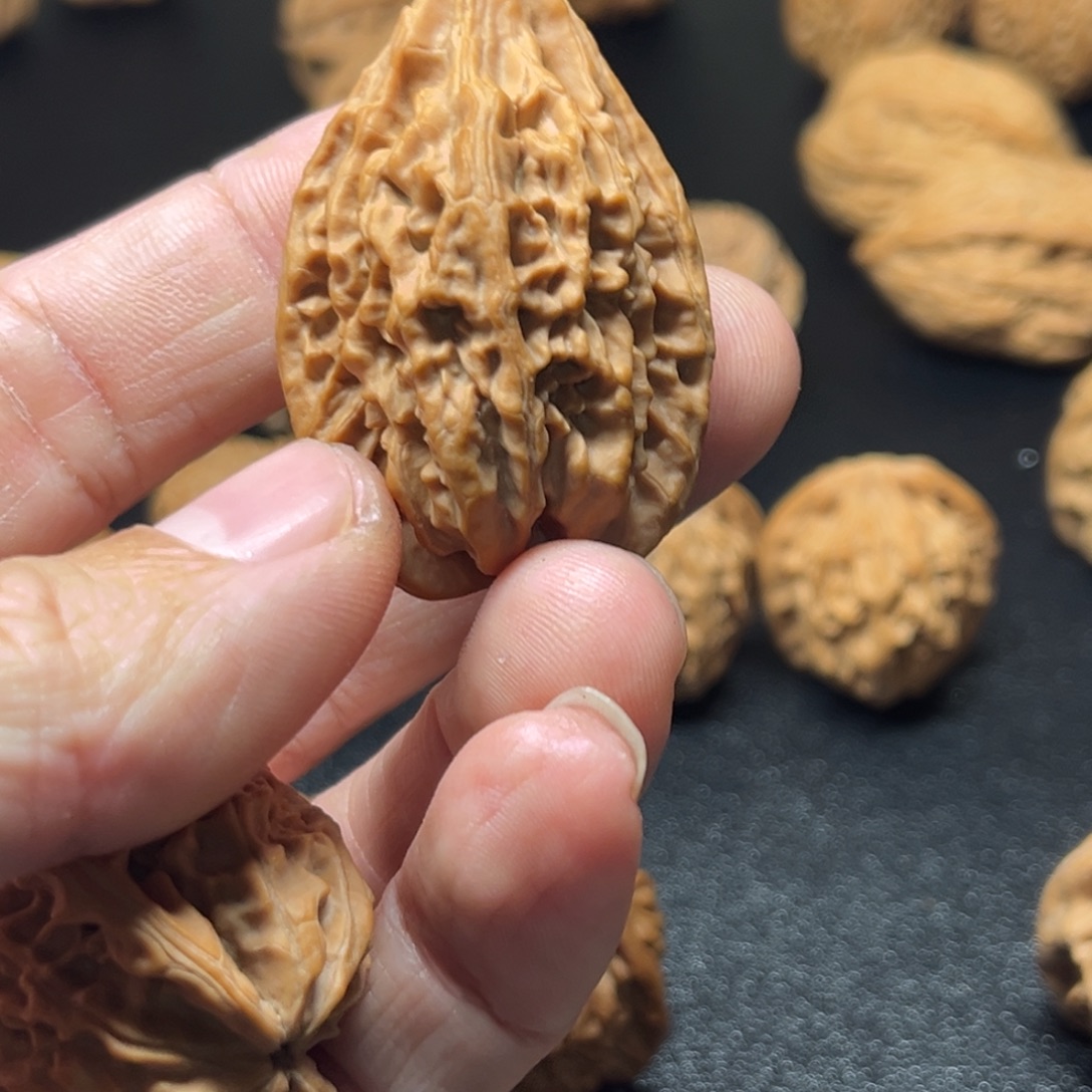 萨***吊坠文玩核桃一物一拍不喜勿拍