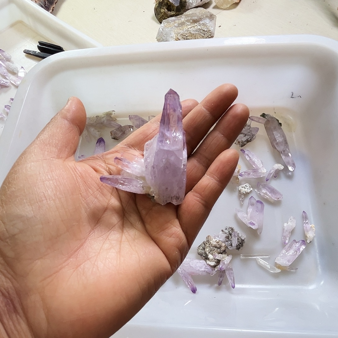 用***5珠宝半成品未镶嵌水晶