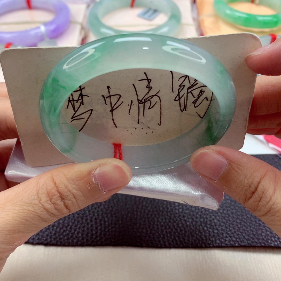 翡翠手镯（贵妃镯）未镶嵌一步到位必拍A