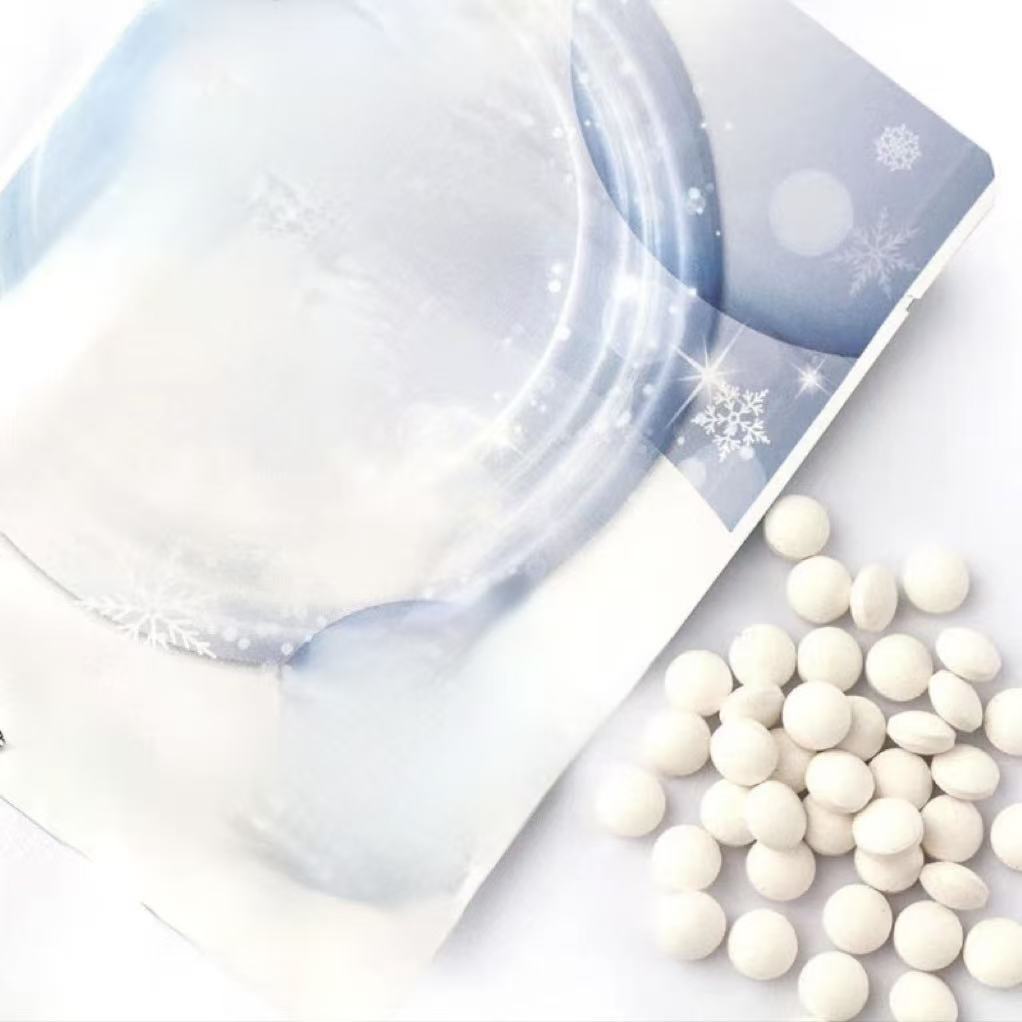 084雪白粒面膜膜