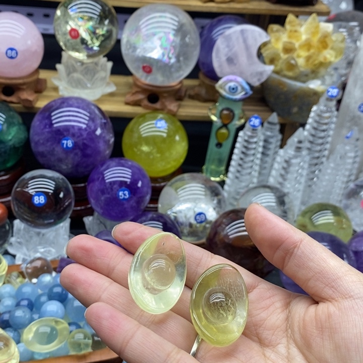 石材天然黄水晶元宝2个