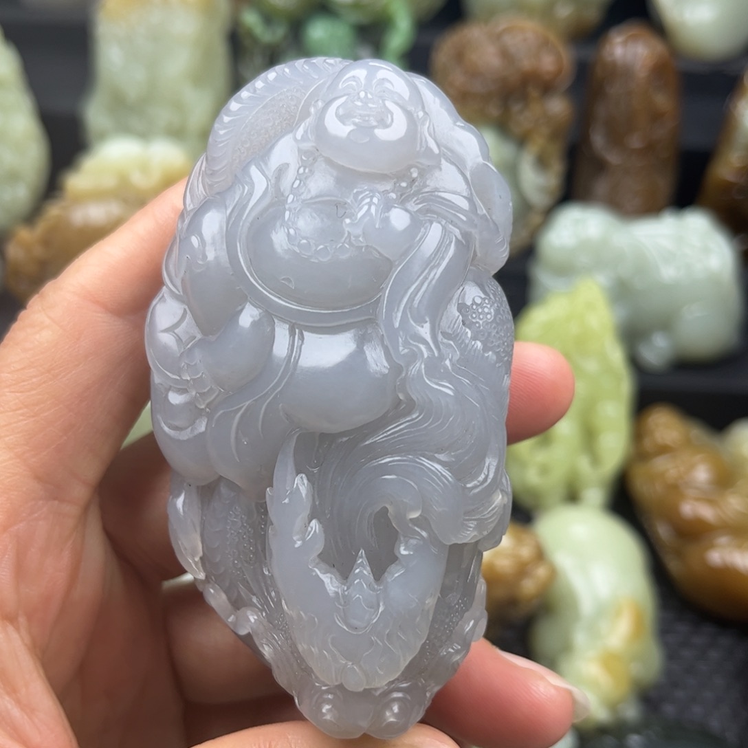 和田玉未镶嵌把件