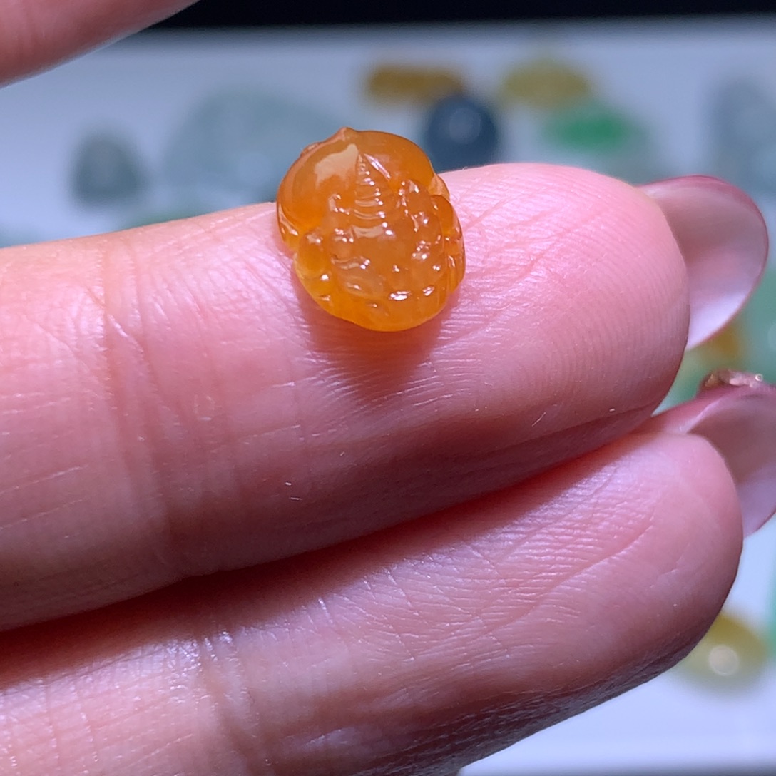 定制翡翠未镶嵌克毛货 