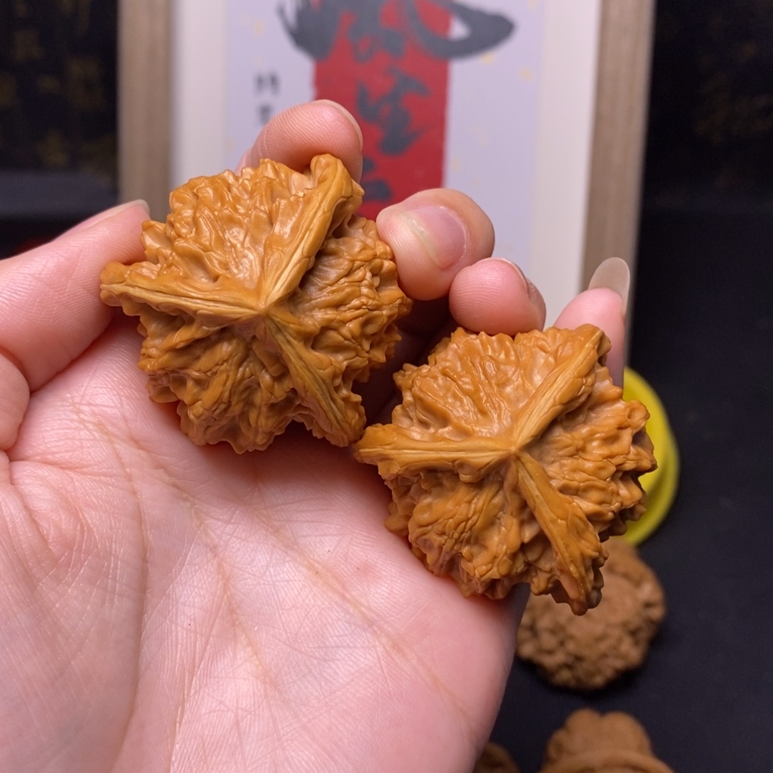 网***了吊坠文玩核桃盘山三棱41.42