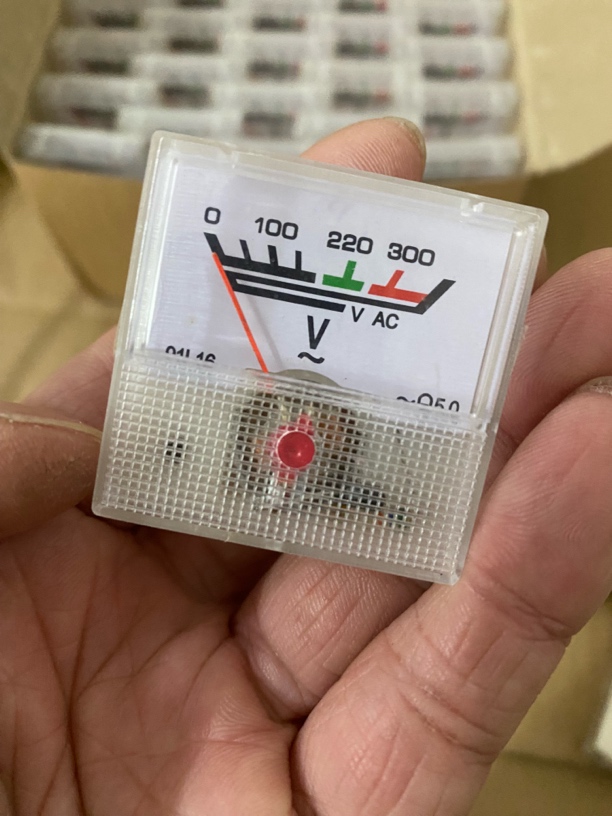 小号电压表（2个）