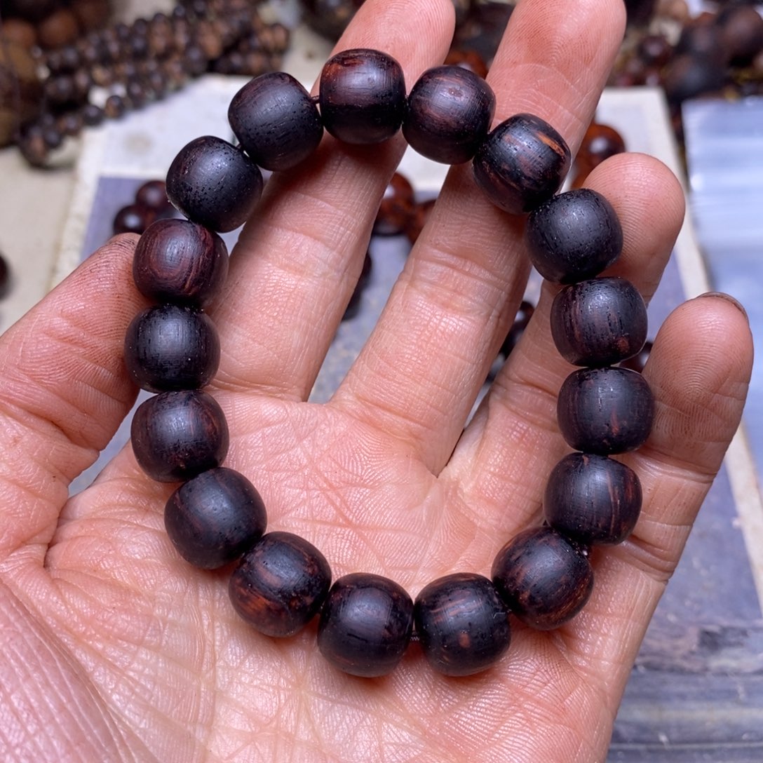 手串/手链降真香海南红降12x13，粗抛300目