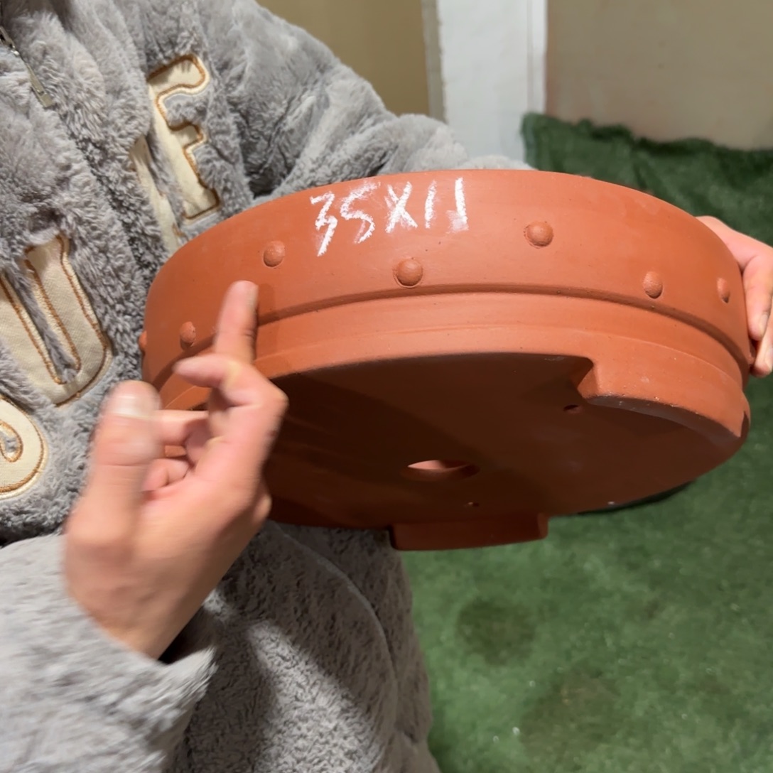 紫砂花盆呜呜呜呜
