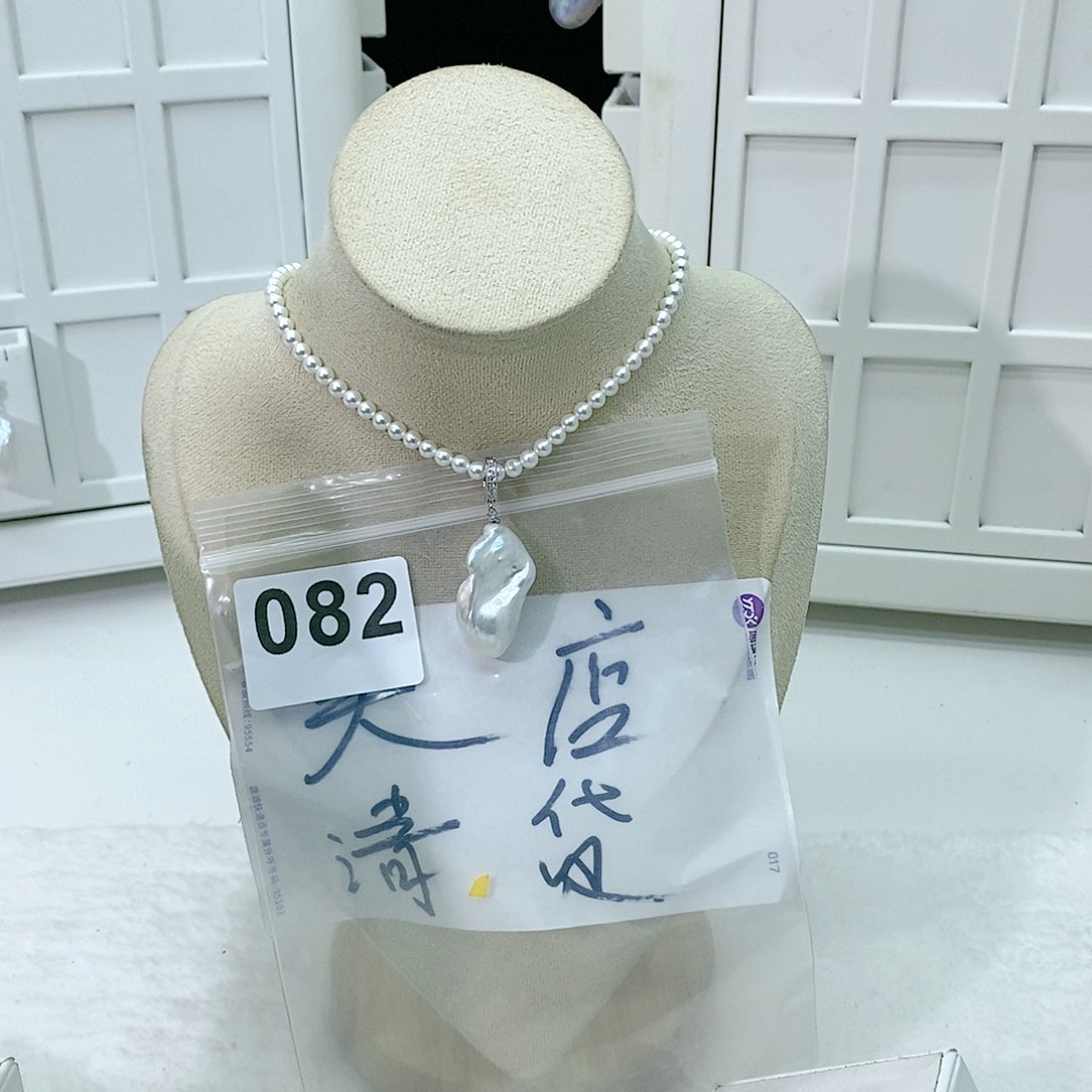 淡水珍珠颈饰合金