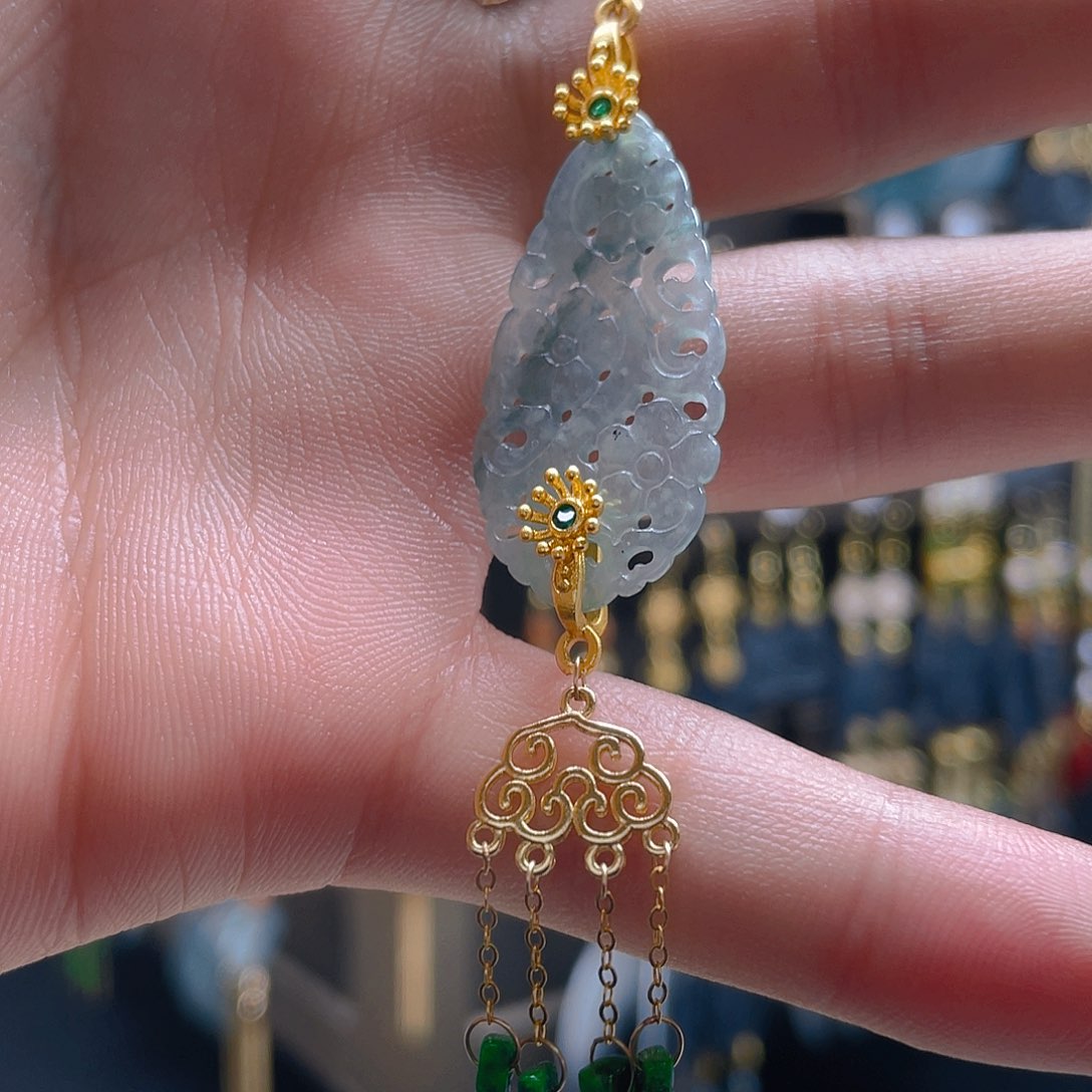 翡翠耳饰合金宇*翡翠一个