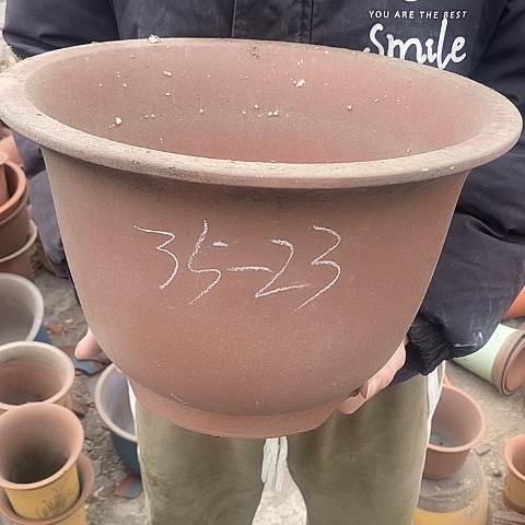 紫砂中国宜兴紫砂花盆，