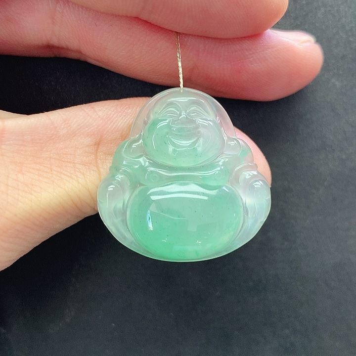 石英质玉未镶嵌颈饰