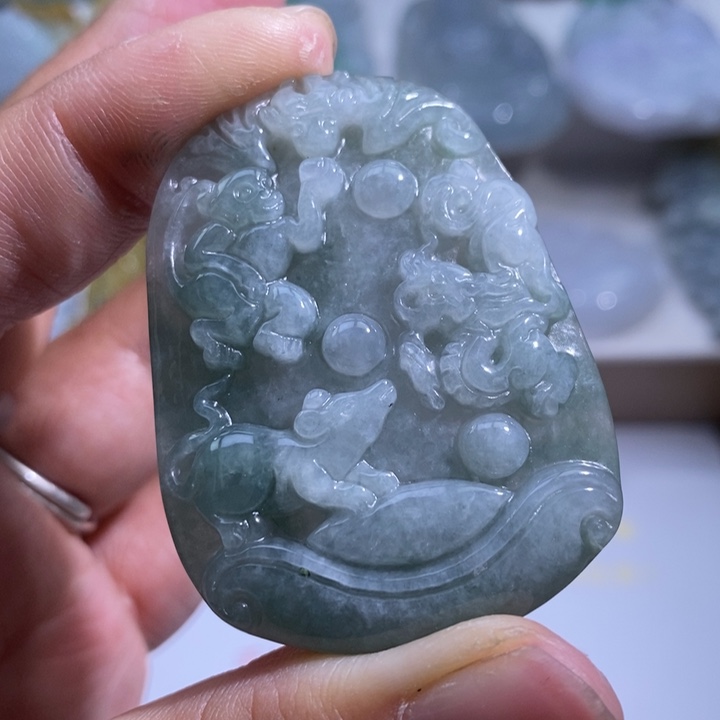 【闪购商品】颈饰未镶嵌翡翠鼠