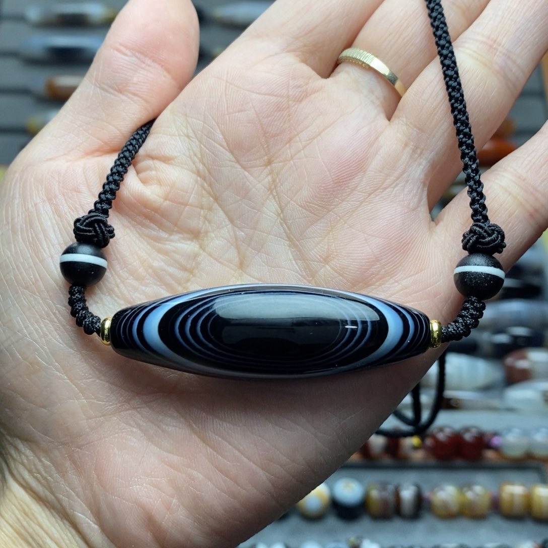 玛瑙/玉髓颈饰未镶嵌