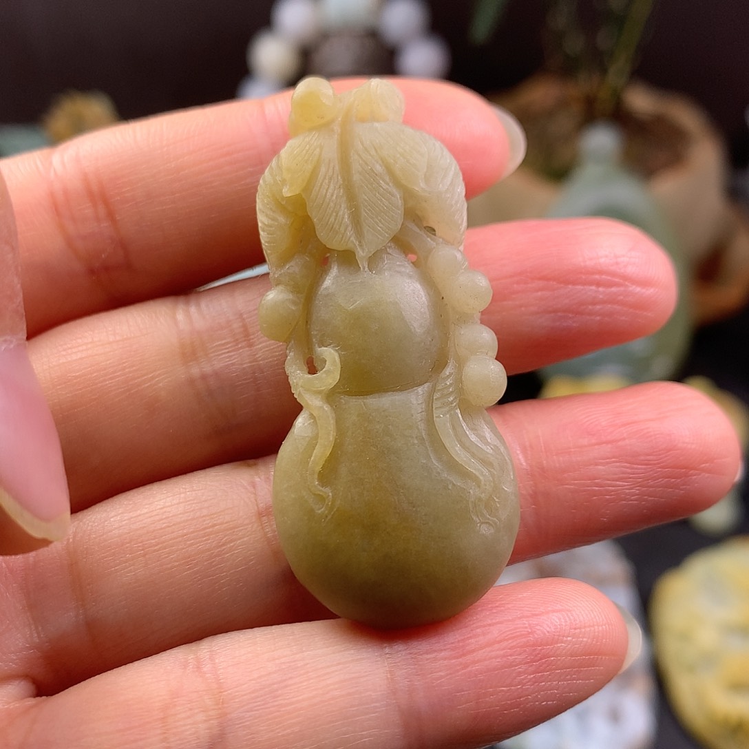 定制翡翠未镶嵌葫芦