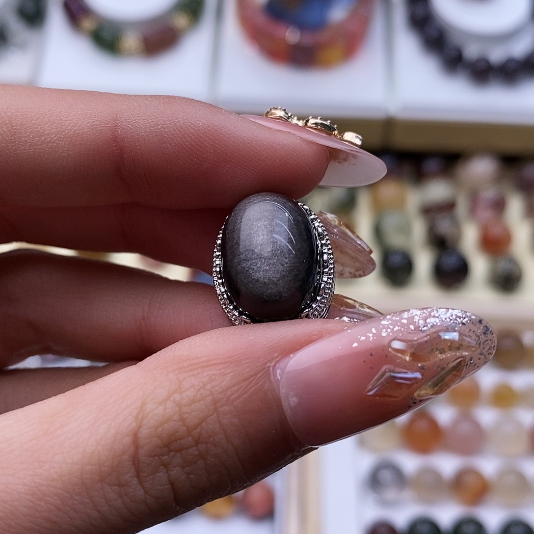 水晶颈饰未镶嵌，