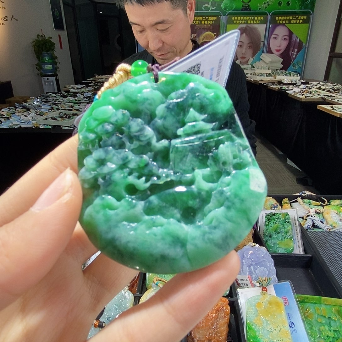 颈饰未镶嵌翡翠翡翠