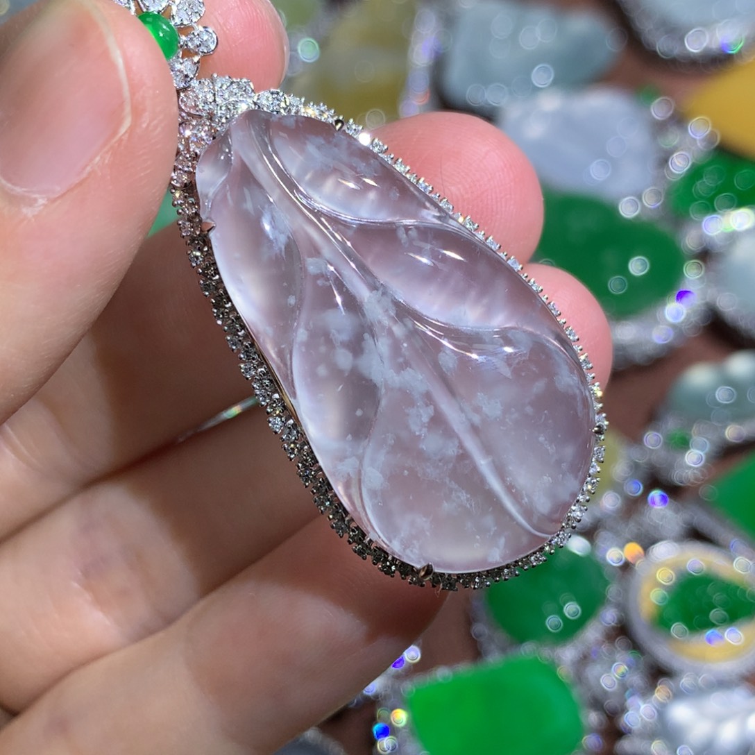 翡翠颈饰18K金镶嵌叶子