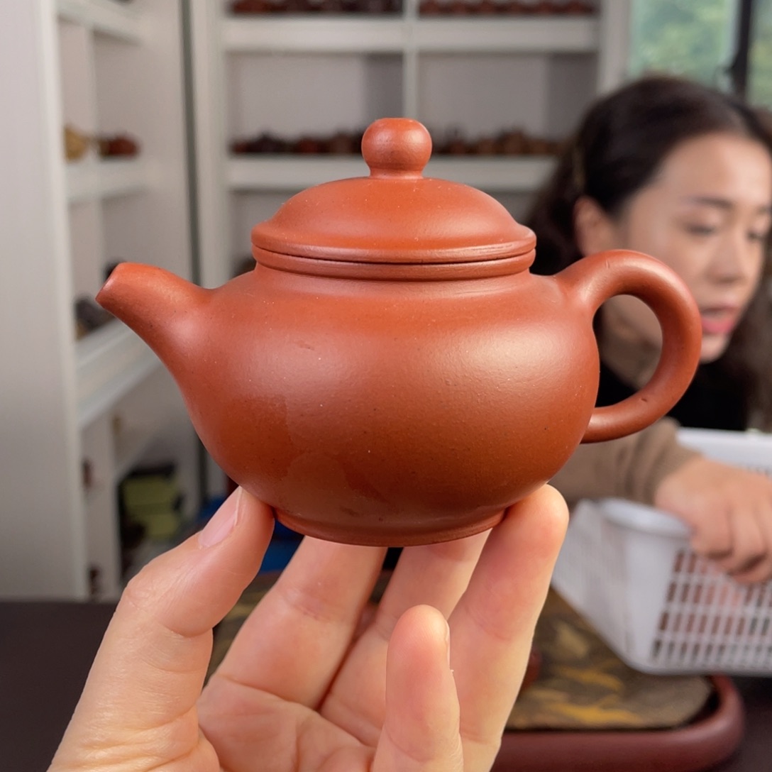 紫砂茶壶红清水裰只130cc