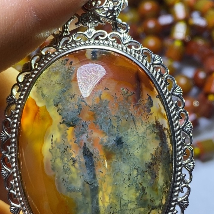 玛瑙/玉髓颈饰未镶嵌