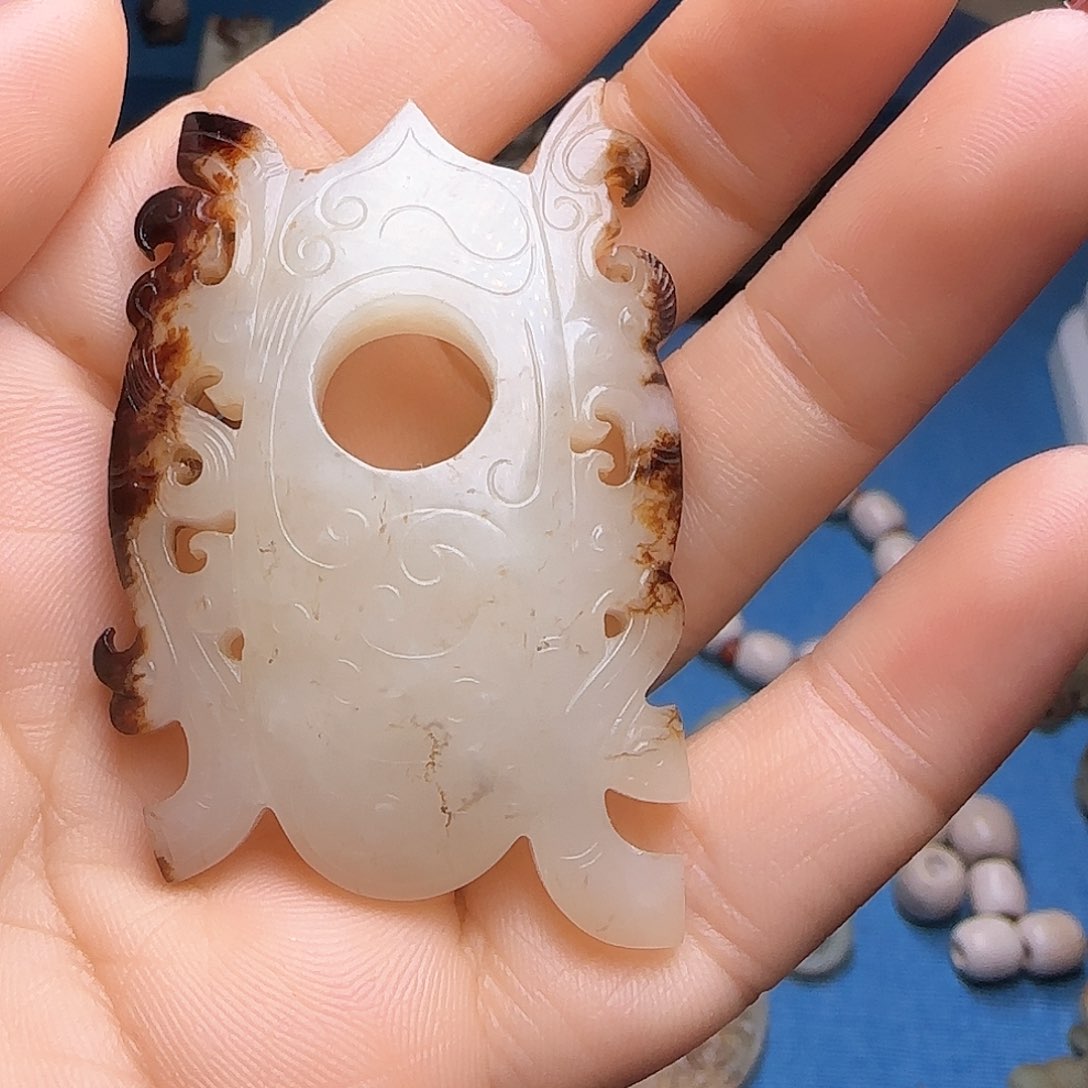 和田玉颈饰未镶嵌一**伴