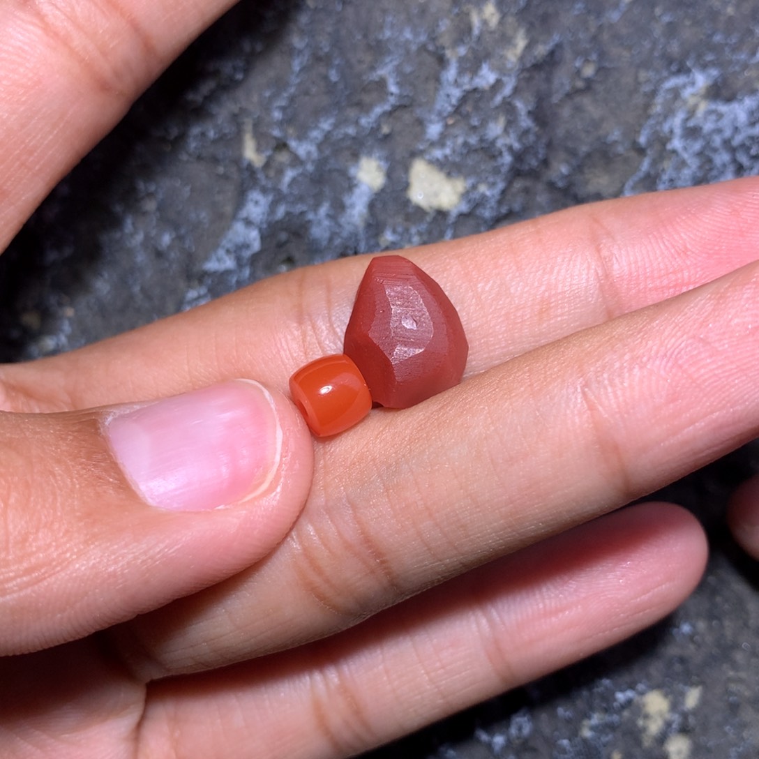 c***g南红玛瑙未镶嵌药片隔珠对珠微微纹