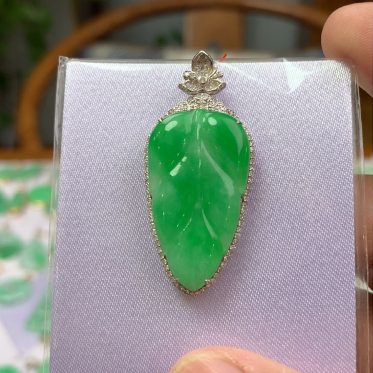 【闪购商品】翡翠颈饰18K金镶嵌翡翠