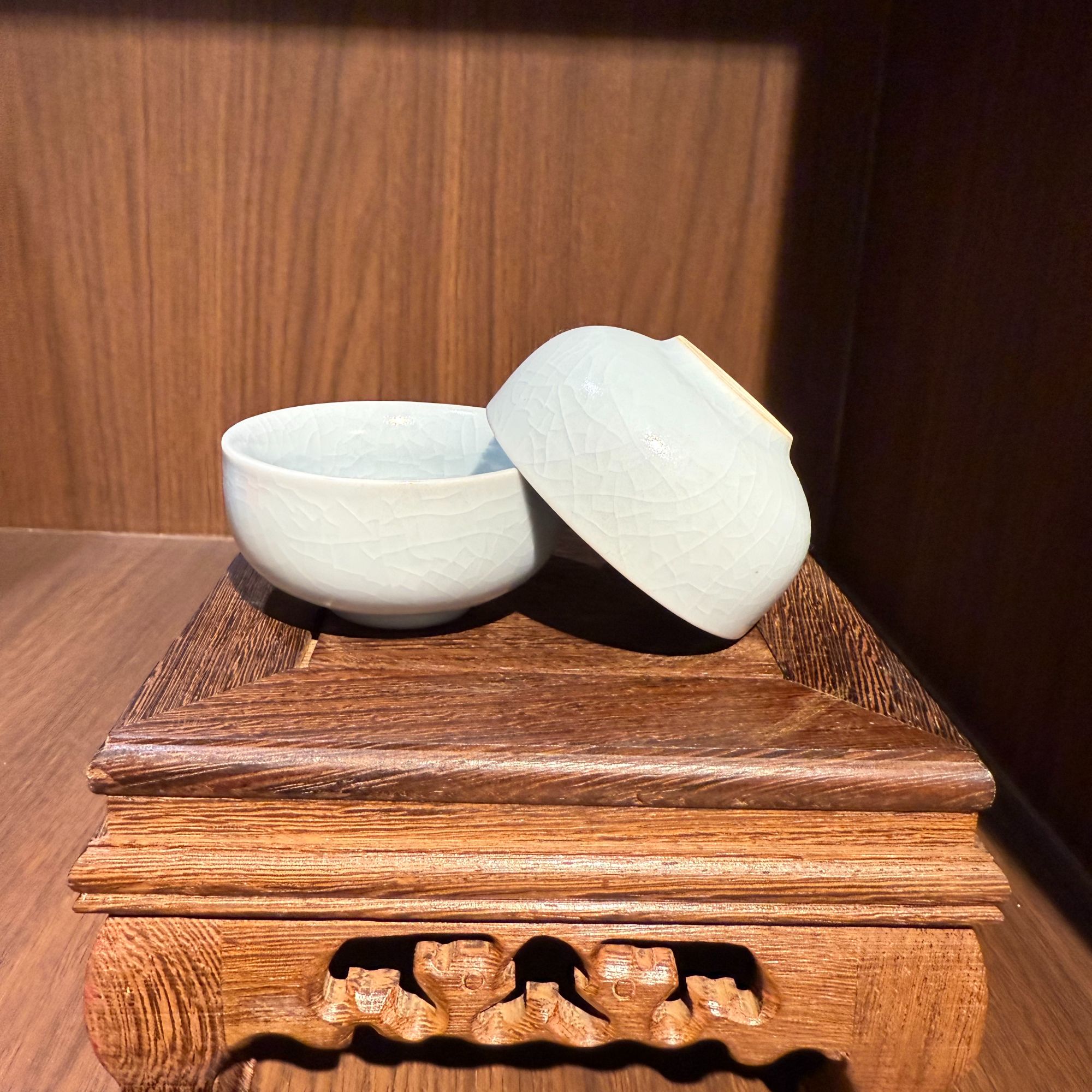景德镇陶瓷一对天青冰裂小杯