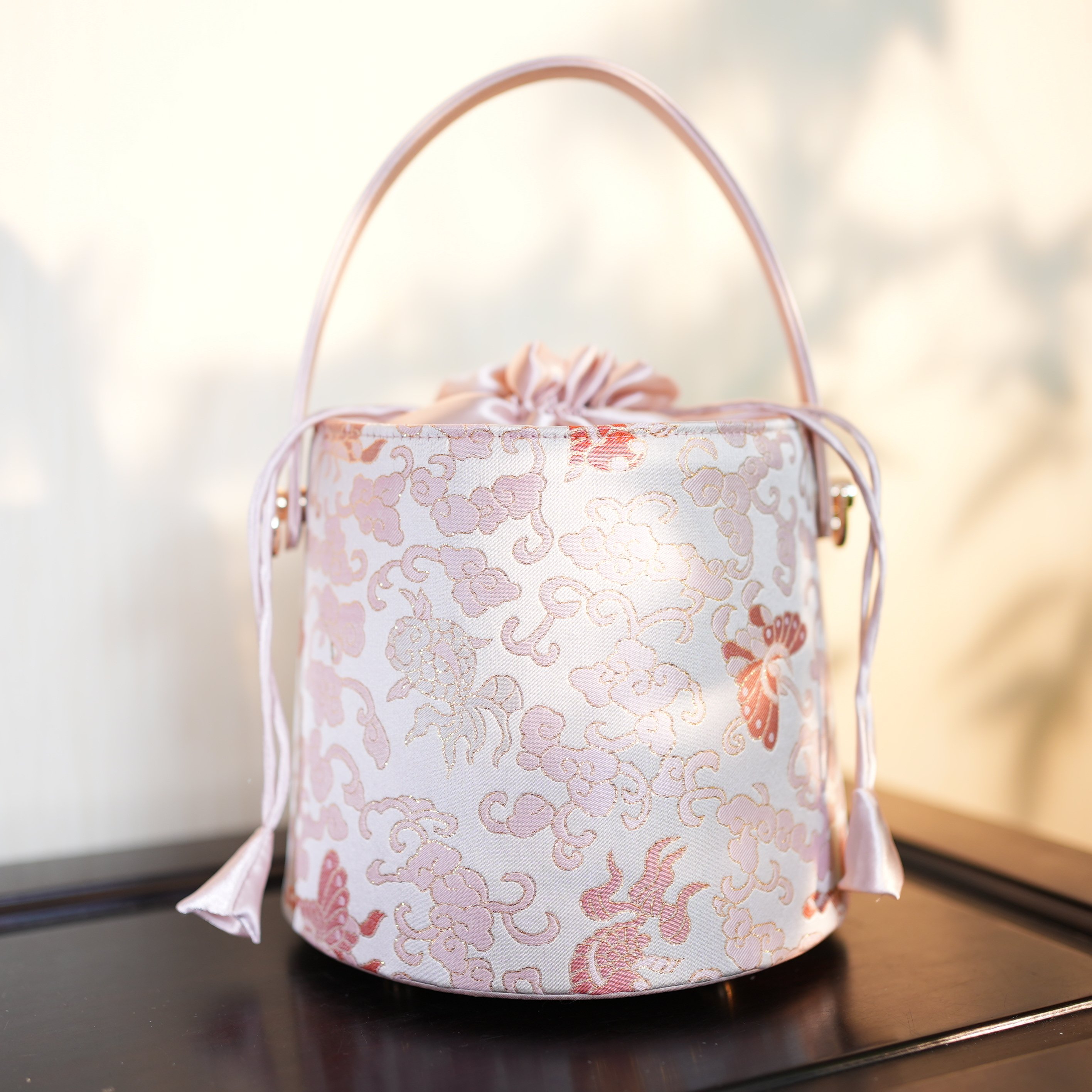 【金鱼闹彩蝶水桶包】SDJL非遗宋锦 尺寸17*15cm 国风搭配礼品