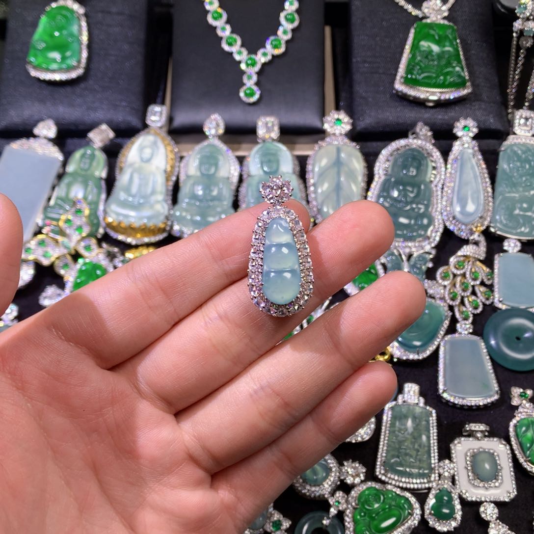 翡翠挂件未镶嵌8755568887666