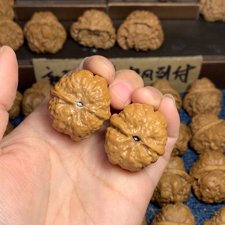 桃核吊坠孙*蛤蟆核桃