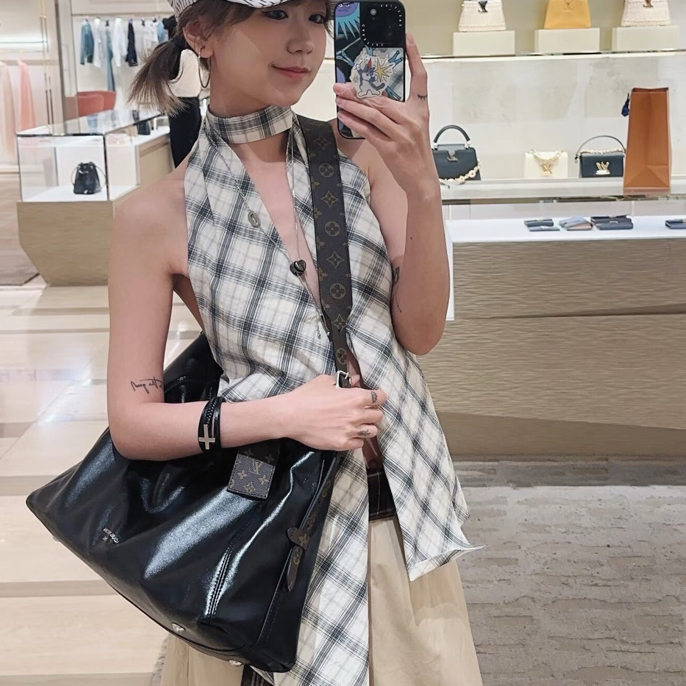 99新 LouisVuitton/路易威登 carryall 黑武士包包 芯片款 0163