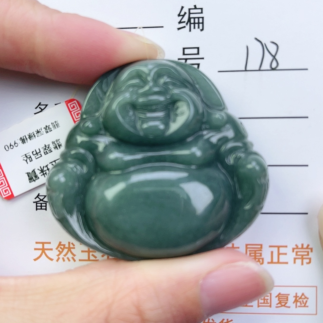 翡翠颈饰未镶嵌佛公