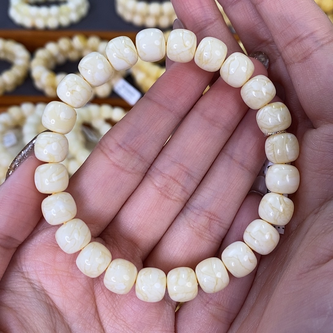 琥珀未镶嵌珠宝奇石9 10.6