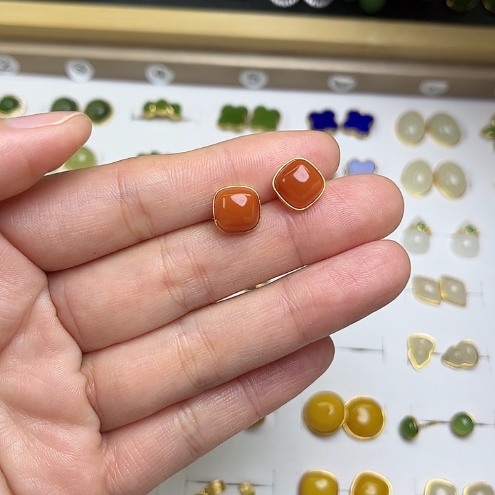 南红玛瑙银S925镶嵌耳饰