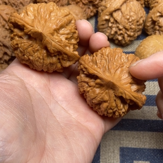 吊坠文玩核桃麒麟纹官帽