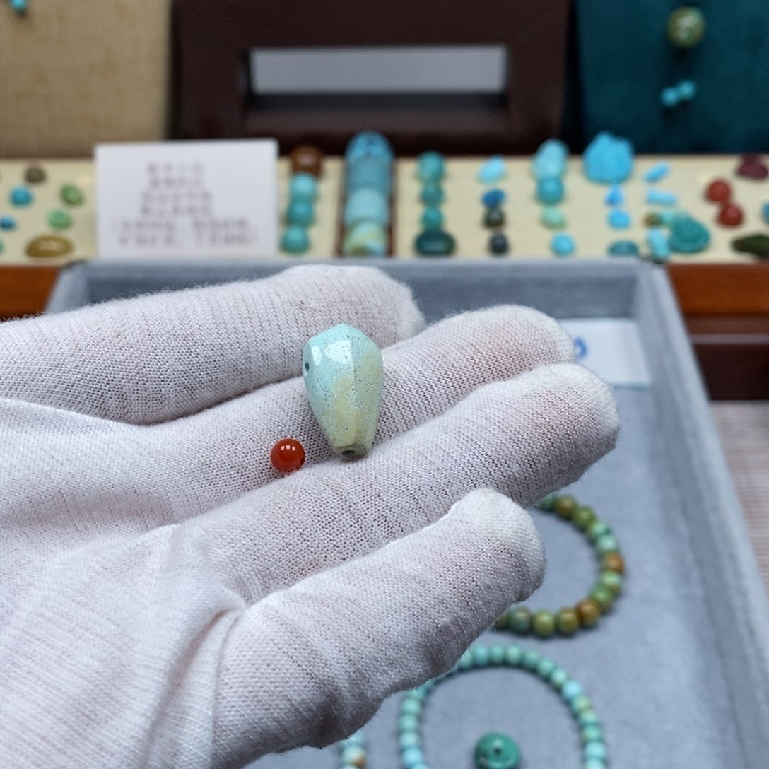 未镶嵌配饰南红玛瑙