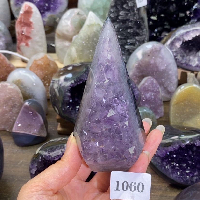 【闪购商品】未镶嵌大型摆件（非配饰）紫晶