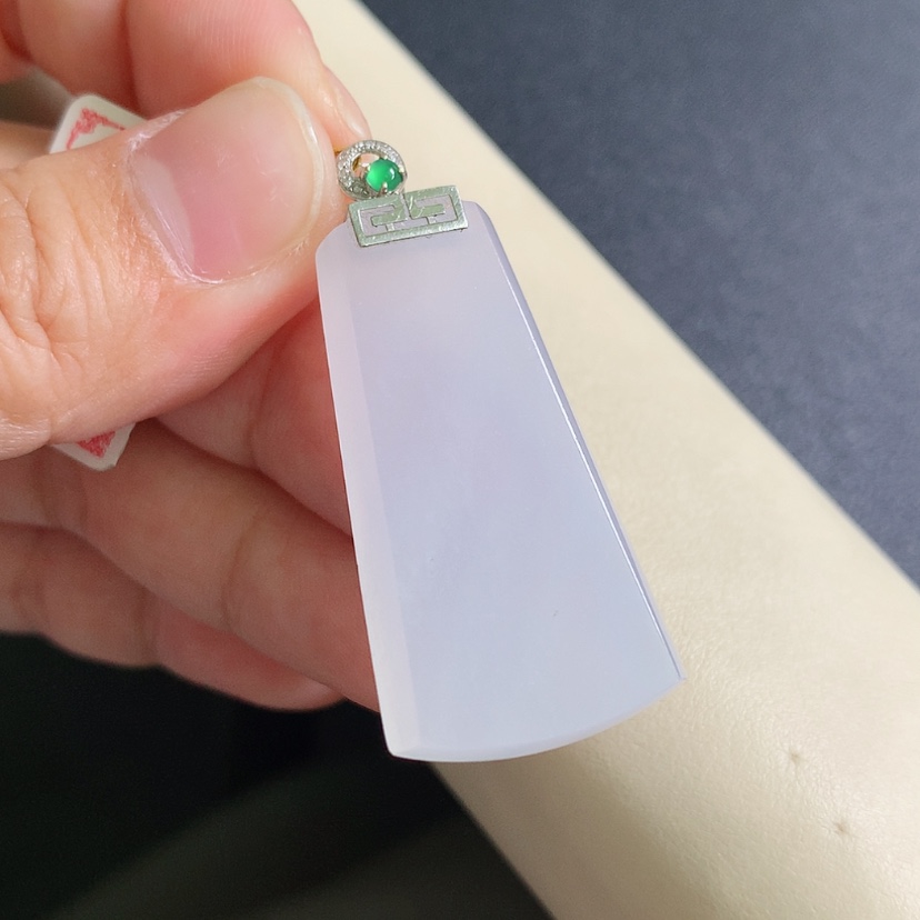 【闪购商品】翡翠颈饰18K金镶嵌无事牌