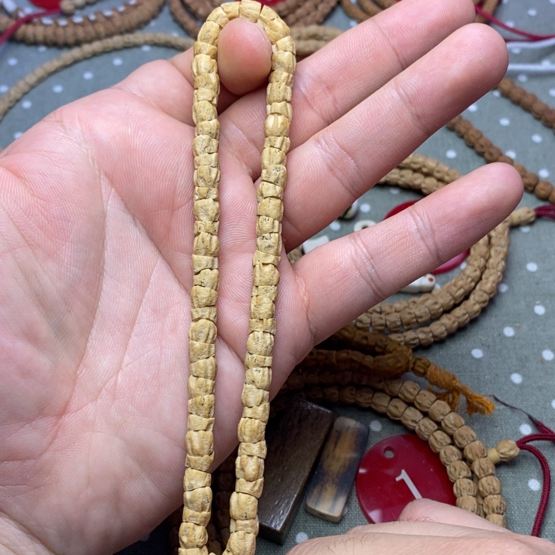 柏香籽/百香籽吊坠手作热振油皮多棱顺大肠手持6.6左右
