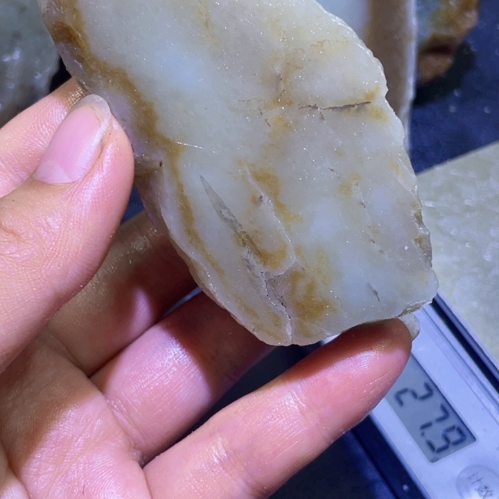 和田玉未镶嵌珠宝半成品