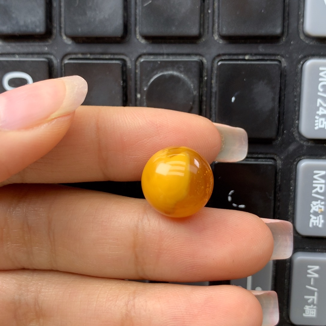 琥珀未镶嵌珠宝奇石13m