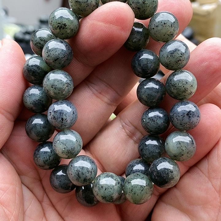 【闪购商品】未镶嵌手链和田玉12青花拍一发一