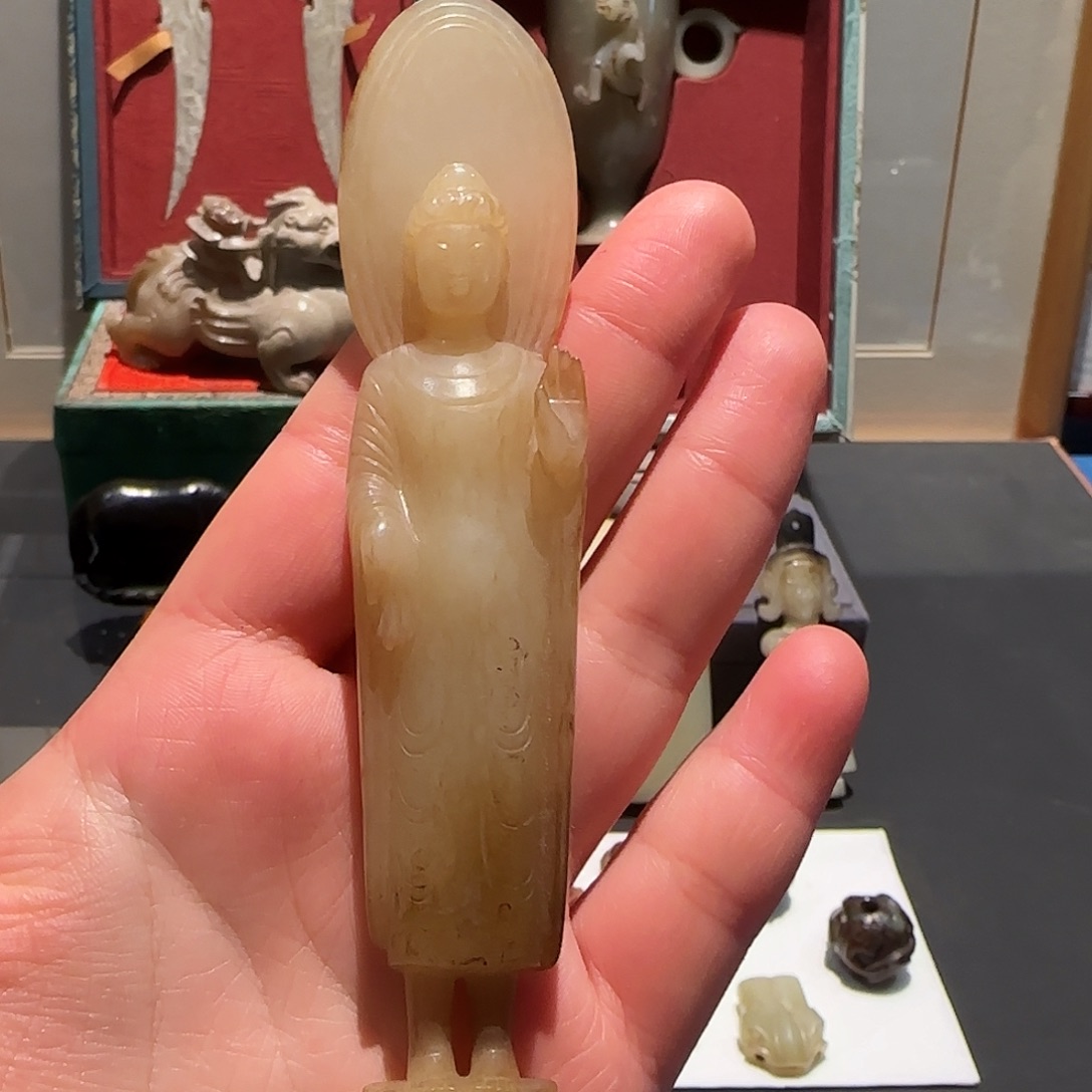 春***了和田玉未镶嵌挂件